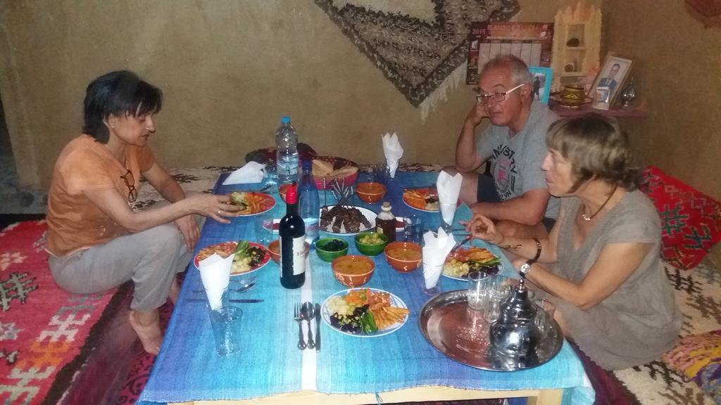 Riad Marhaba Merzane Buitenkant foto